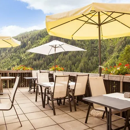 Stella Alpina - & Wellness Spa, The Originals Relais 2* Bedretto